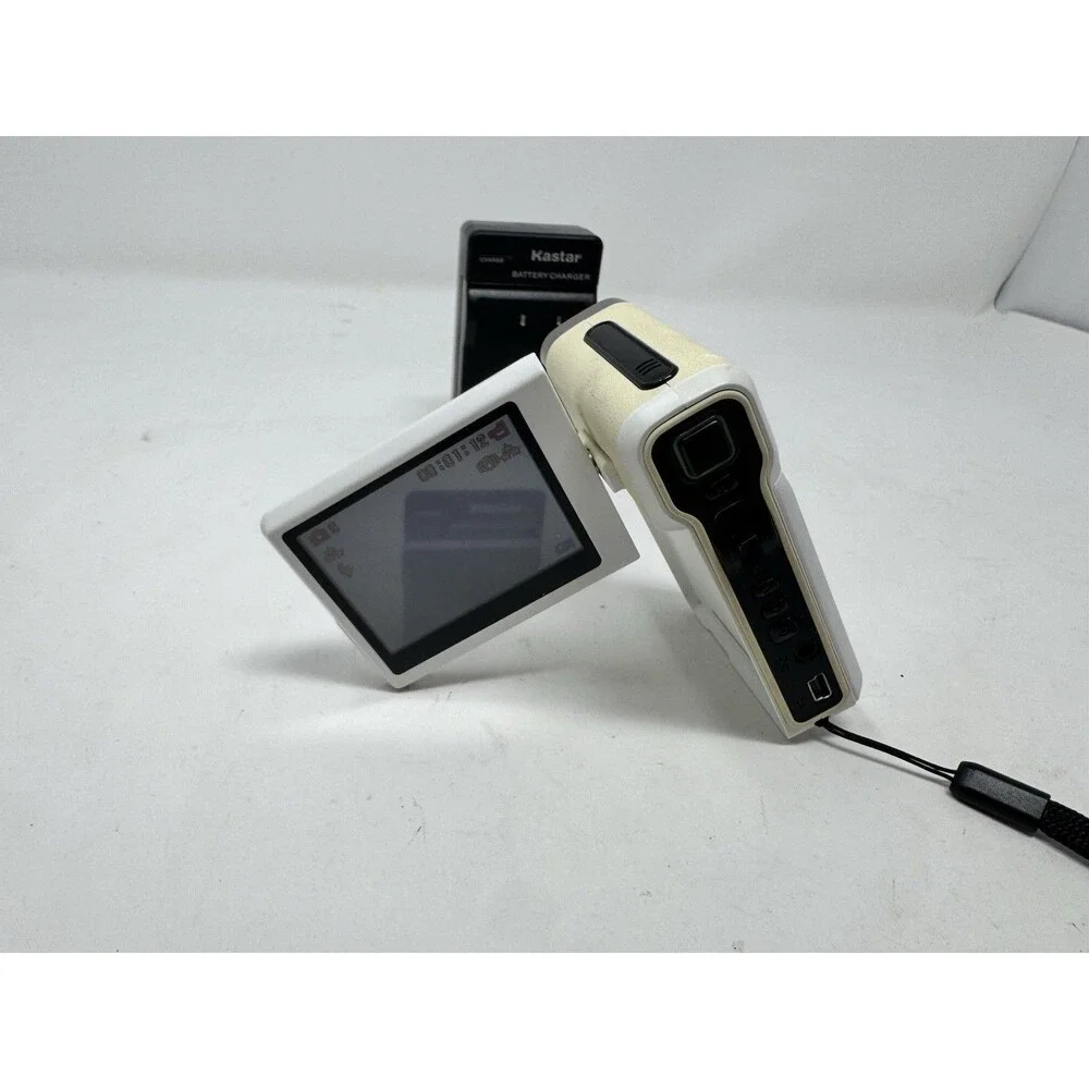 Vivitar DVR545 HD High Definition Handheld Camcorder White